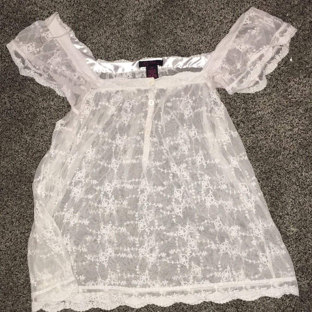 Off the shoulder tank top cover.